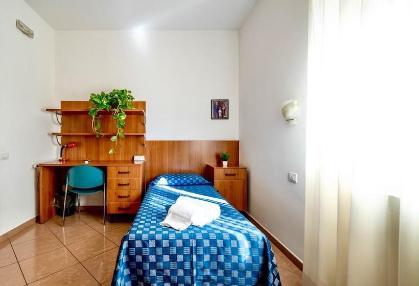 اتاق استاندارد یک نفره, Nazareth Residence