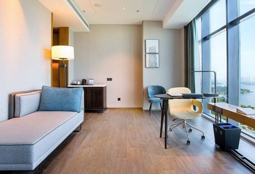 סטודיו קלאב, Sheraton Kaifeng