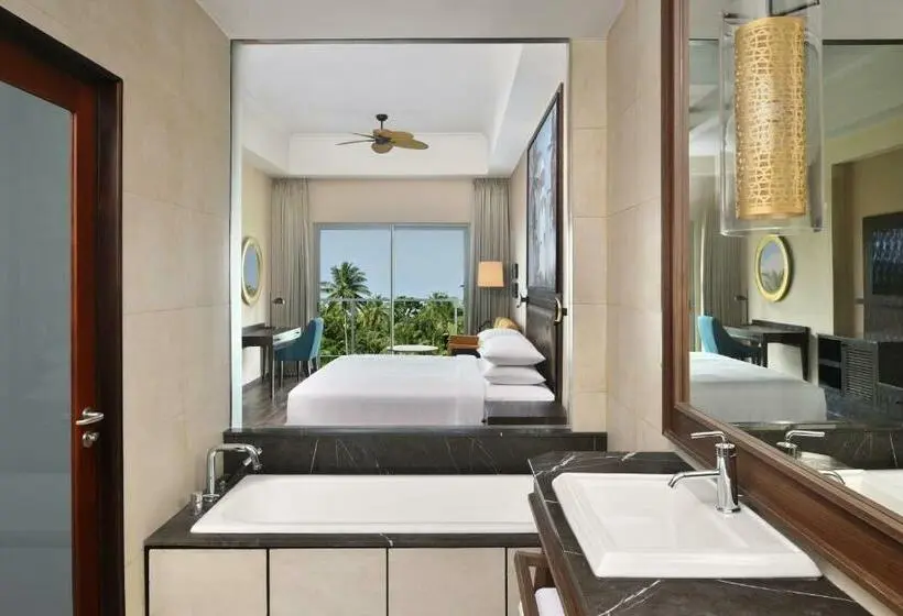 キングサイズベッドのデラックスルーム, Sheraton Kosgoda Turtle Beach Resort