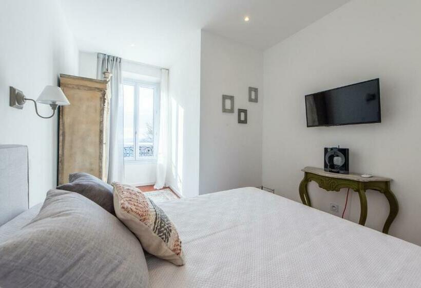اتاق استاندارد, Chambres Lougolin
