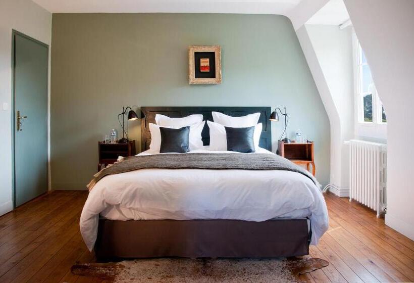 高级园景房, Castel De La Terrasse