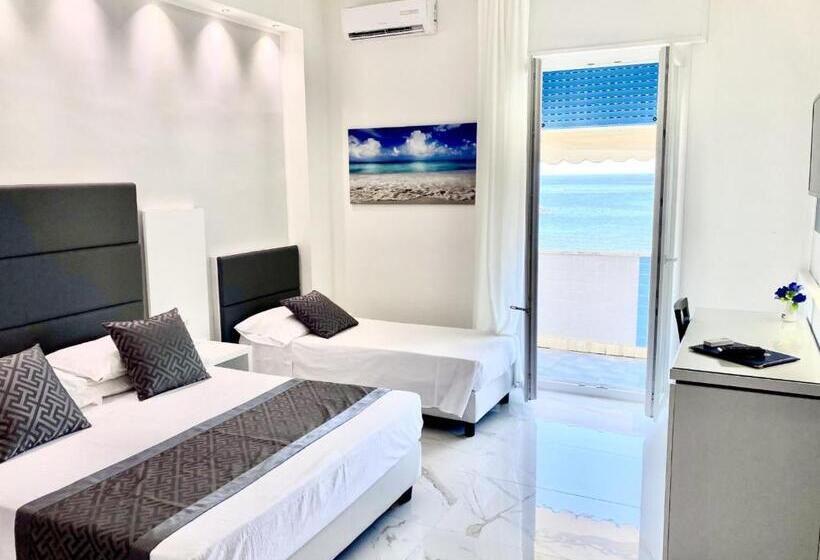 Triple Room Sea View, Blu