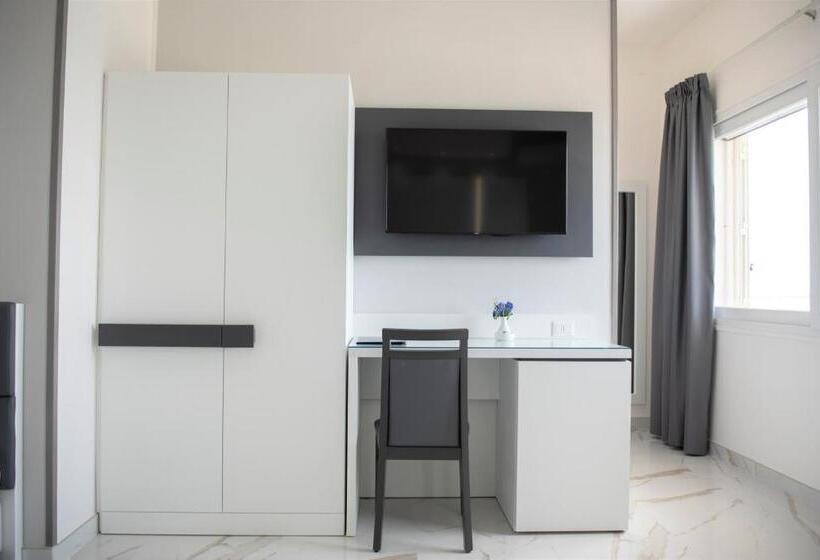 Camera Tripla Standard Vista Mare, Blu