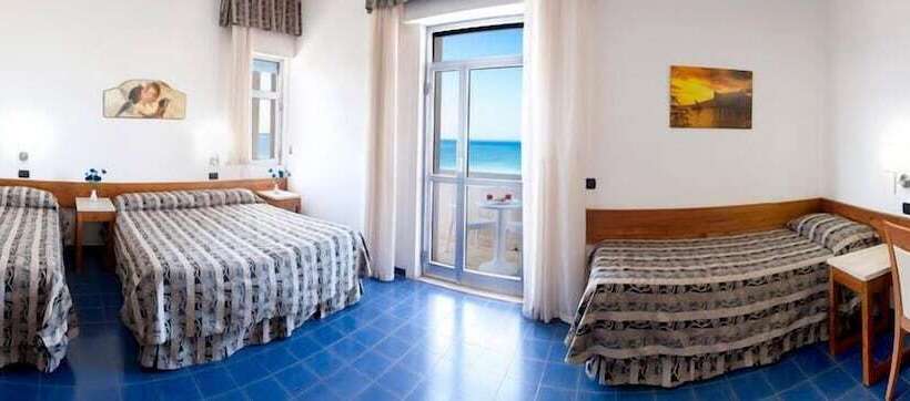 חדר סטנדרט לארבעה נוף לים, Blu