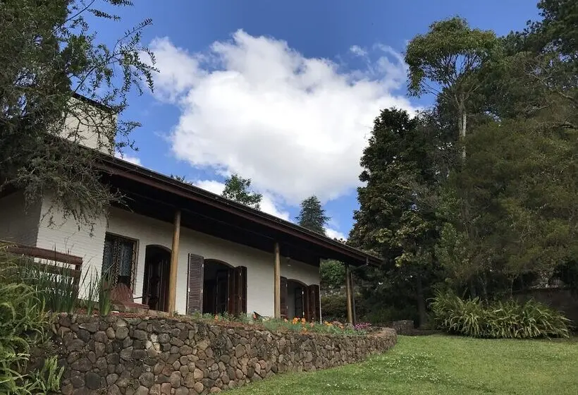 کلبه ییلاقی, Pousada Aguia Da Montanha