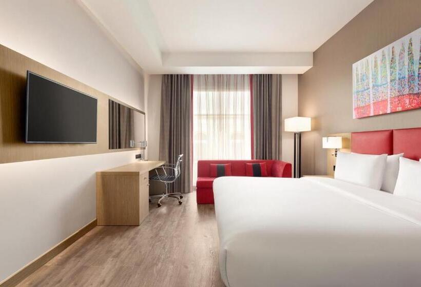 اتاق استاندارد با تخت بزرگ, Ramada Encore By Wyndham Muscat Al Ghubra