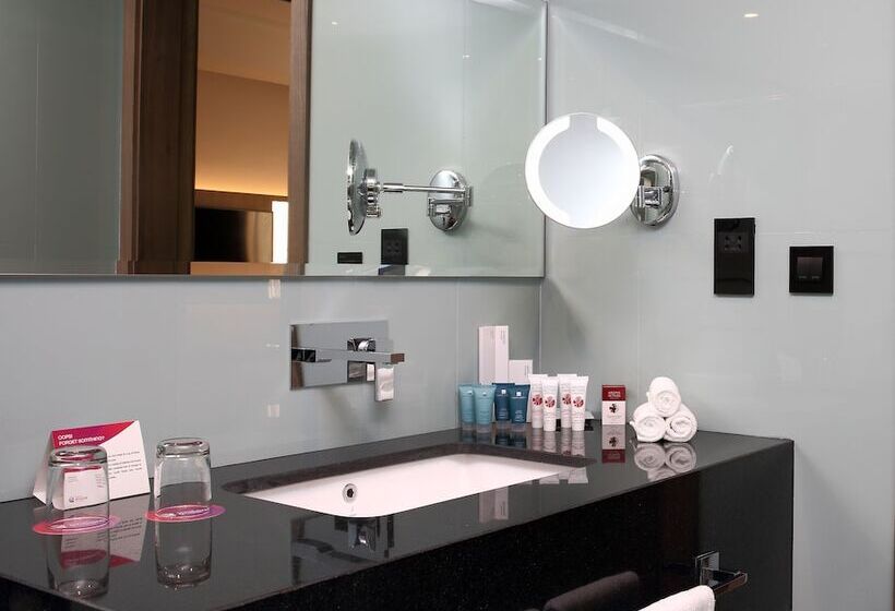 سوئیت اجرایی با تخت کینگ, Ramada Encore By Wyndham Muscat Al Ghubra