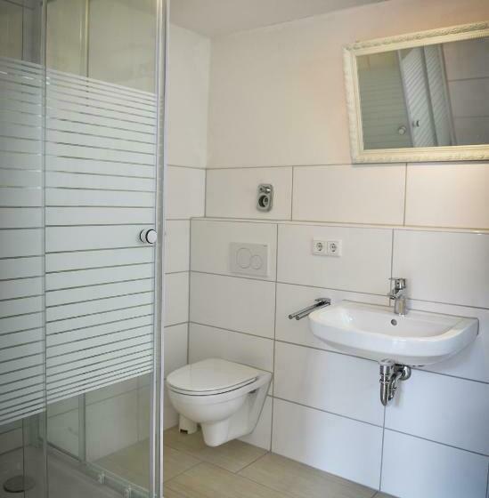 디럭스 룸, Schinderhannes