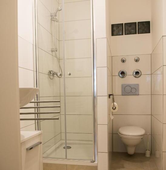 스탠다드 룸, Schinderhannes