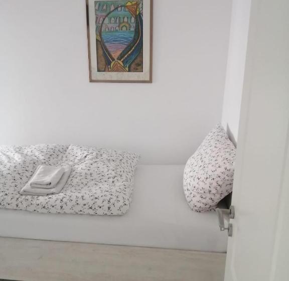 패밀리 스위트, Schinderhannes