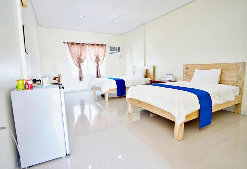 Deluxe Room, Club Hari Dive Resort