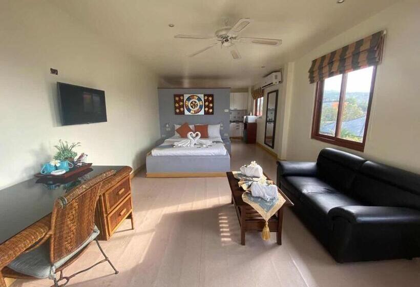 اتاق لوکس با بالکن و چشم‌انداز دریا, Green​ House​ Samui