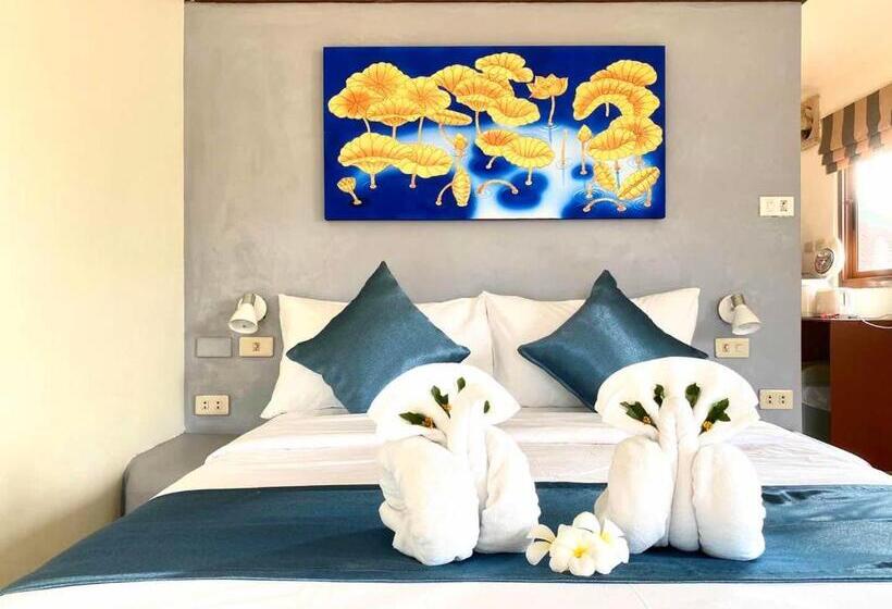 اتاق لوکس با بالکن, Green​ House​ Samui