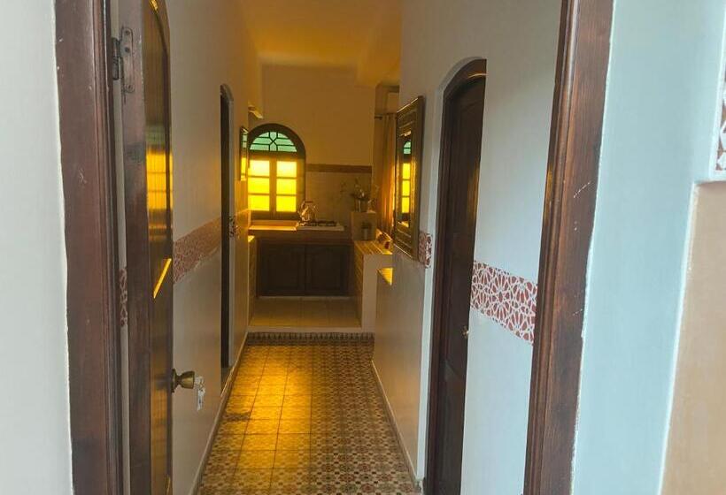 آپارتمان 2 خوابه, Riad Salt River