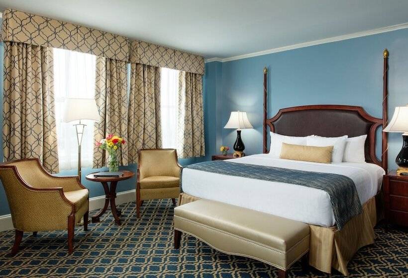 デラックスルーム, Francis Marion