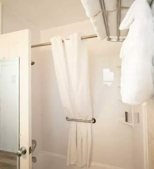 Standard-huone 2 Parivuodetta, Island Sun Inn & Suites   Venice, Florida Historic Downtown & Beach Getaway