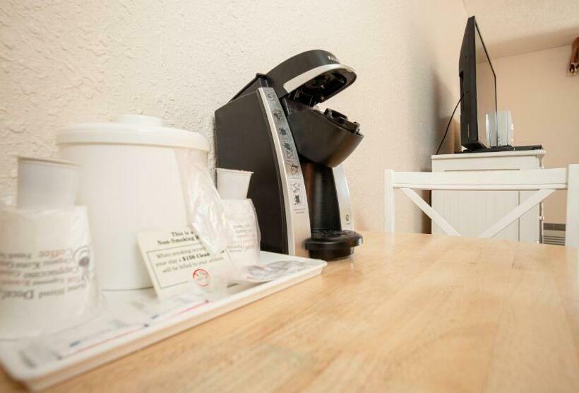 اتاق استاندارد با 2 تخت دوبل, Island Sun Inn & Suites   Venice, Florida Historic Downtown & Beach Getaway