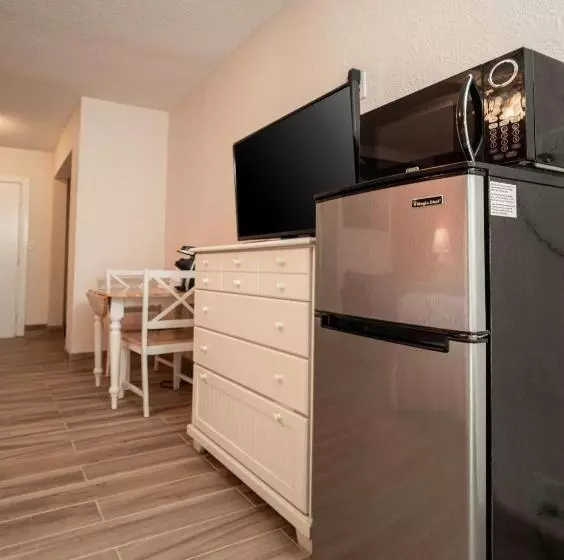 Standard-huone King-vuode, Island Sun Inn & Suites   Venice, Florida Historic Downtown & Beach Getaway