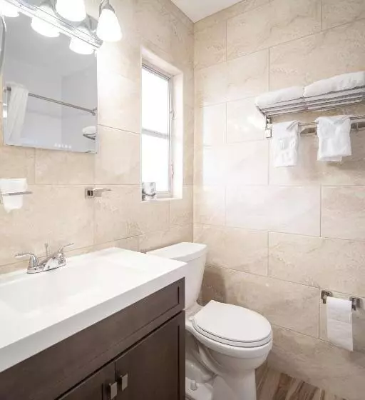 Deluxe-huone King-vuode, Island Sun Inn & Suites   Venice, Florida Historic Downtown & Beach Getaway