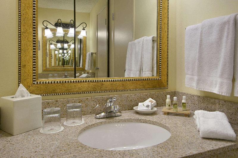 اتاق استاندارد برای معلولان, Red Lion Seattle Airport