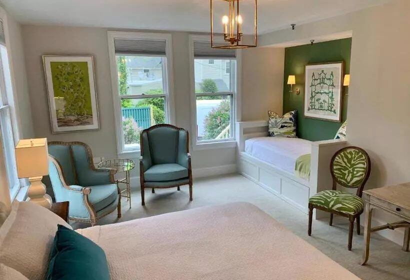 Perhestudio, The West Lane Inn