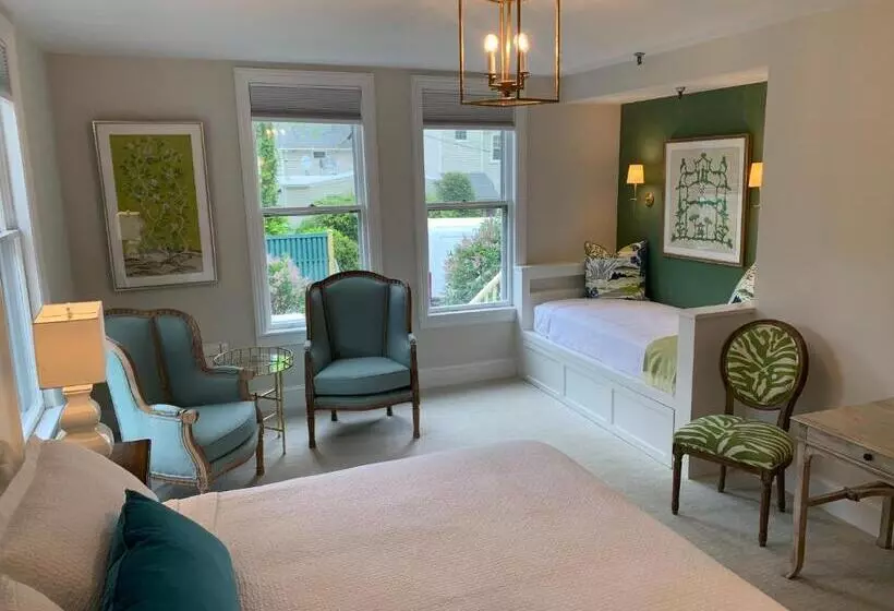 Perhestudio, The West Lane Inn