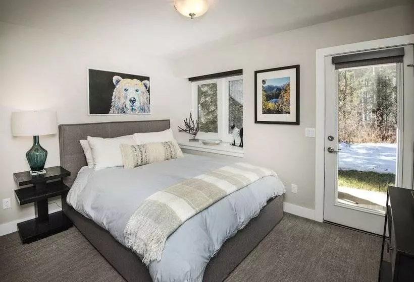 ３ベッドルームハウス, Vail Racquet Club Mountain Resort