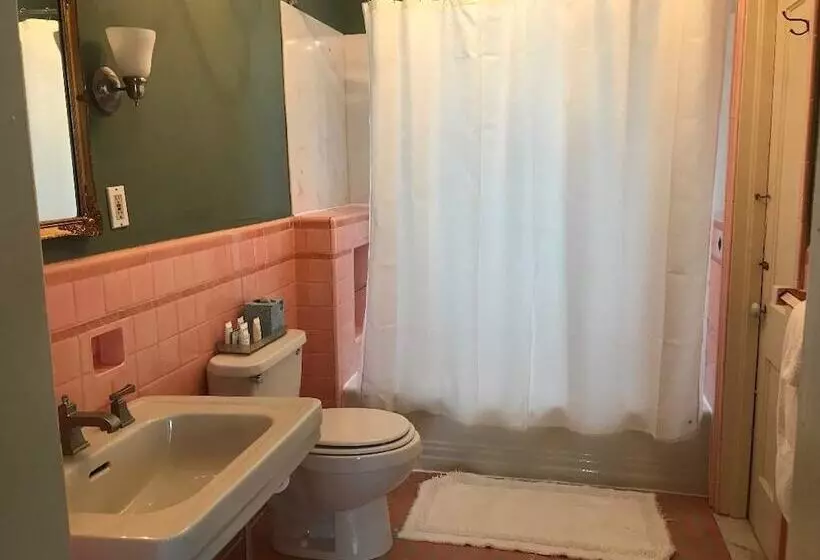 プレミアムルーム, Vandiver Inn