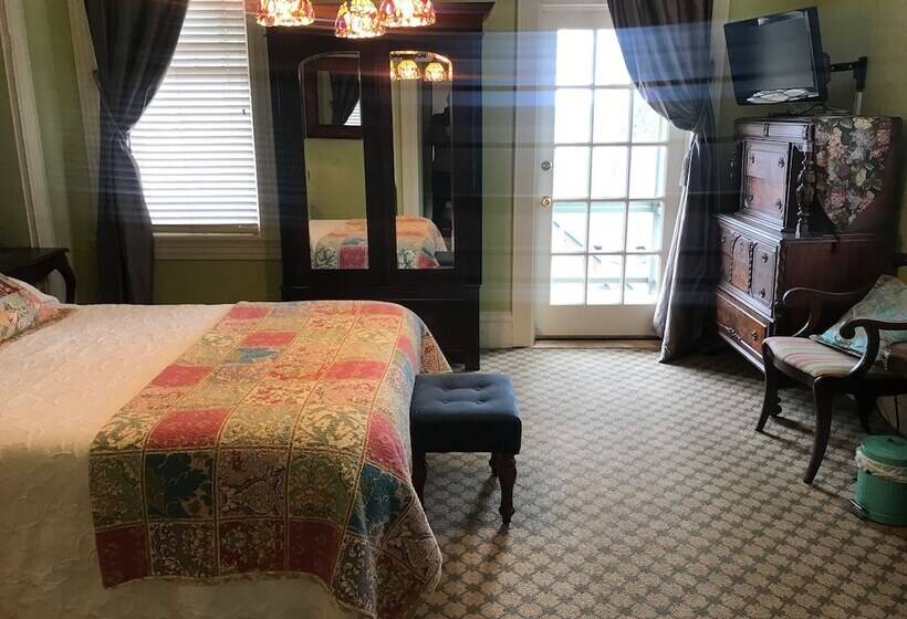 Номер Стандарт, Vandiver Inn