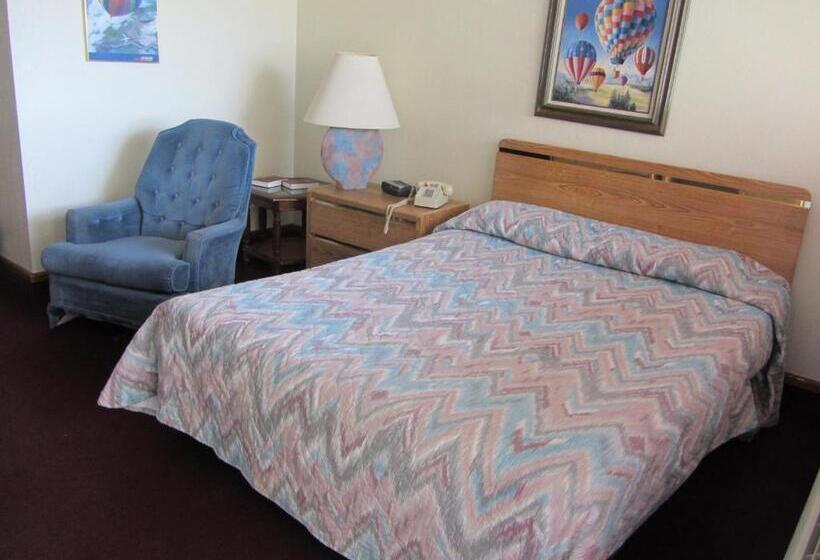 标准单人间, Warrick Plaza Inn