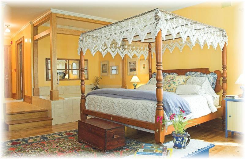 Люкс Deluxe Кровать Кинг, White Lace Inn