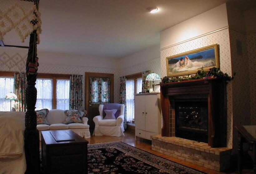 Люкс с гидромассажем, White Lace Inn