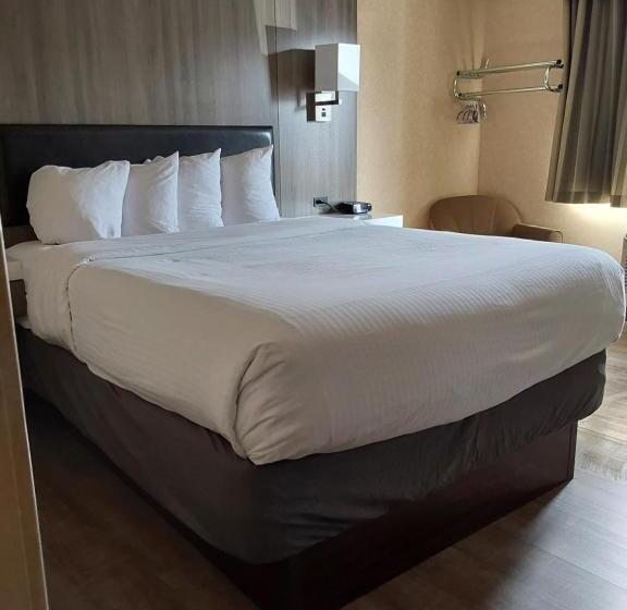 キングサイズベッドのスーペリアルーム, Lavissh Inn & Suites