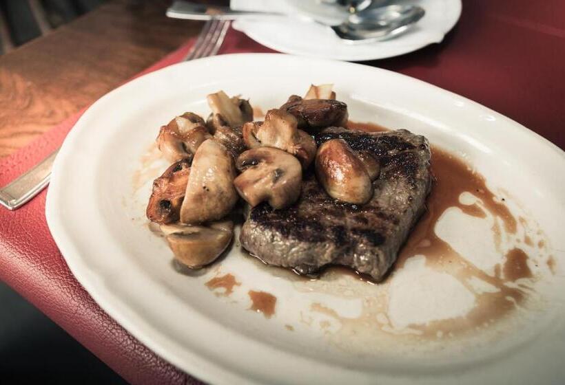 수피리어 룸, Allegra