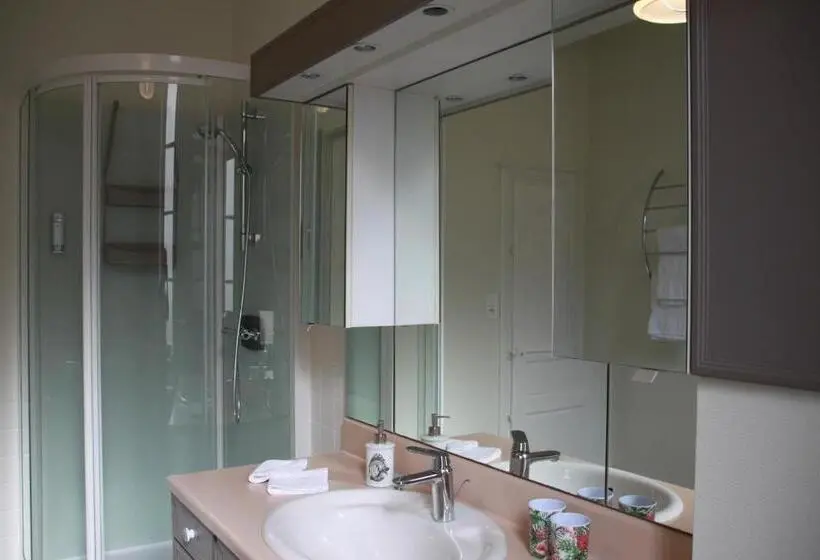 スタンダード４人部屋, La Maison Duffour Chambres D Hôtes Avec Petit Déjeuner