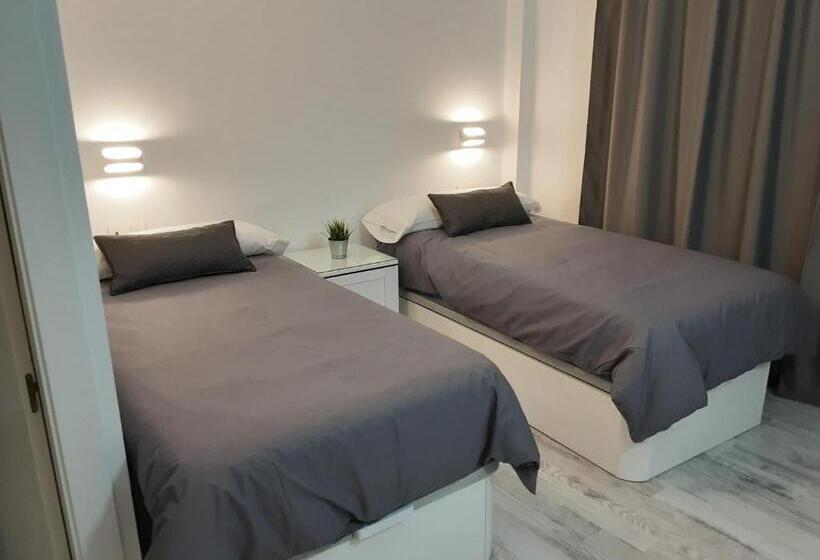 جناح جونيور مزوَّد بتراس, Finca La Barca