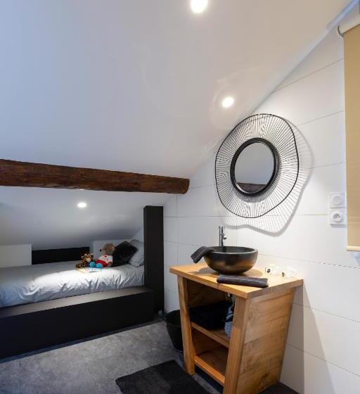 Трехместный Номер Комфорт, L'enclos De Ribains