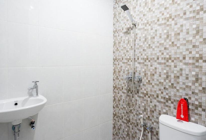 标准间, Reddoorz Near Pacific Mall Tegal 2