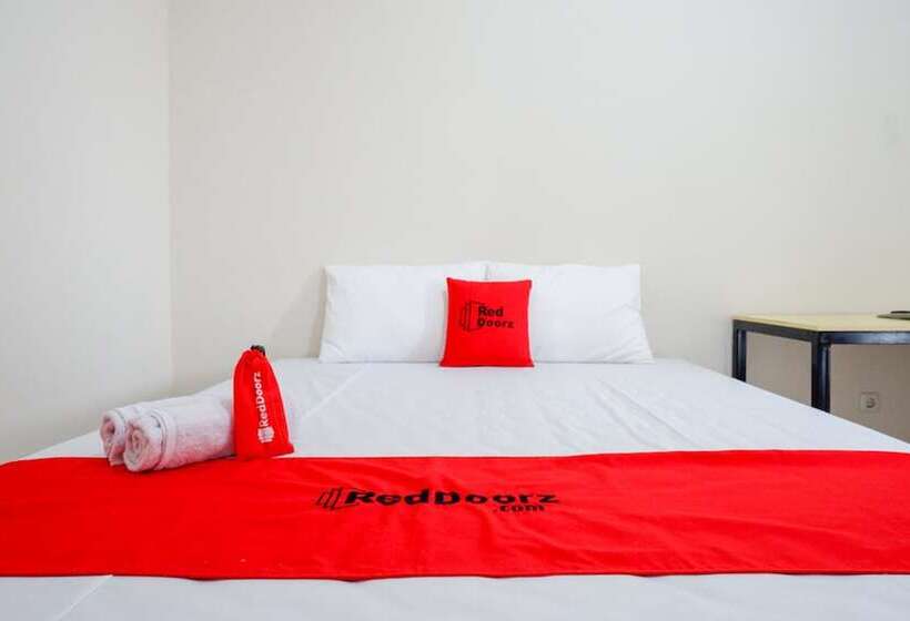 Номер Стандарт, Reddoorz Near Pacific Mall Tegal 2