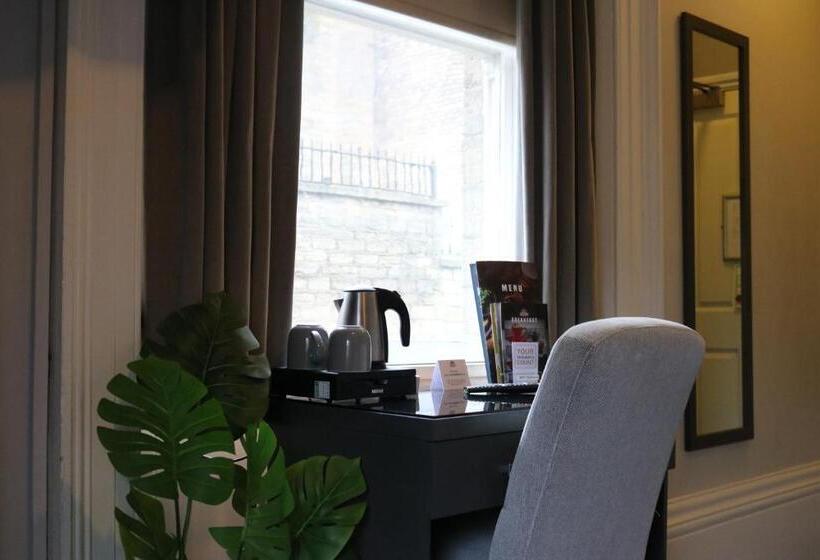 Номер Стандарт, Norfolk Arms