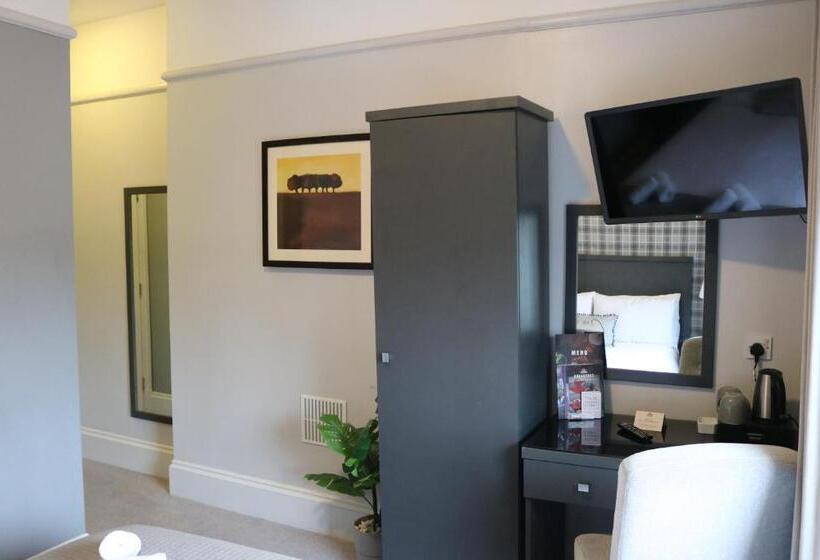 Номер Стандарт, Norfolk Arms