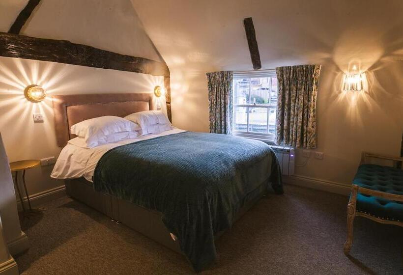 패밀리 스위트, The Rose & Crown