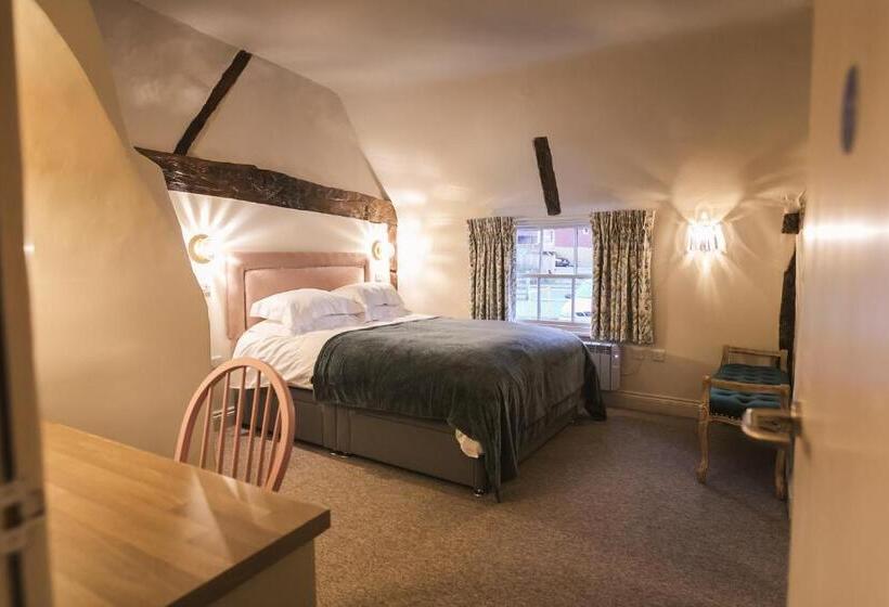 패밀리 스위트, The Rose & Crown