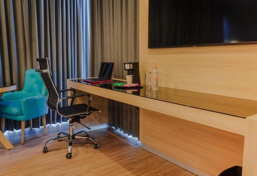 스탠다드 룸 더블 침대 2개, Kavia Monterrey