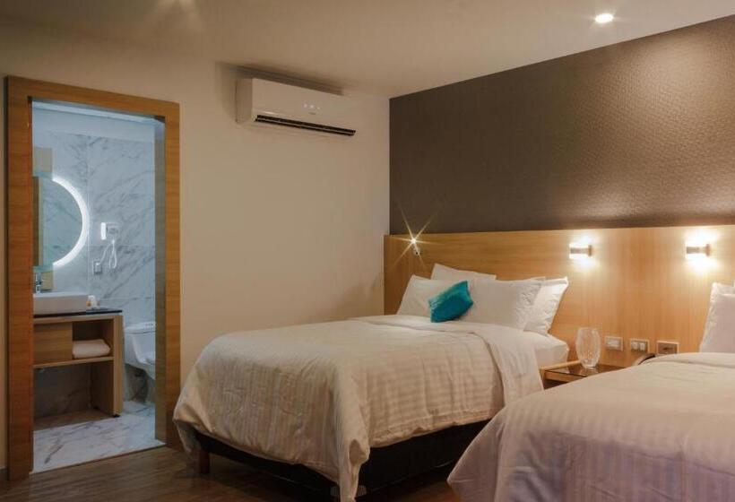 스탠다드 룸 더블 침대 2개, Kavia Monterrey