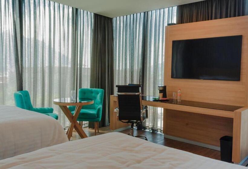 스탠다드 룸 더블 침대 2개, Kavia Monterrey