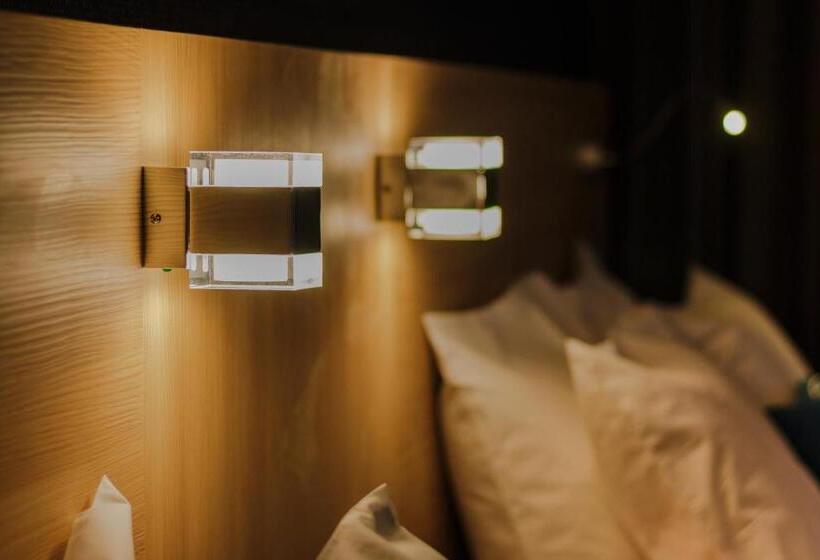 스탠다드 룸 킹사이즈 침대, Kavia Monterrey