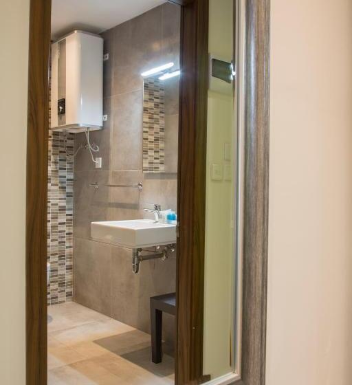 اتاق استاندارد با تراس, Lokali Rooms