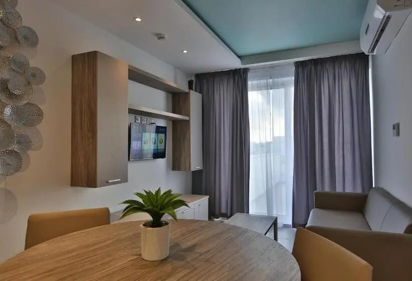 اتاق استاندارد با تراس, Lokali Rooms