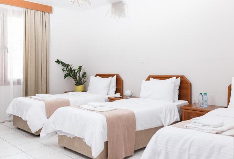 Номер Стандарт Трехместный, Homelike Guest House